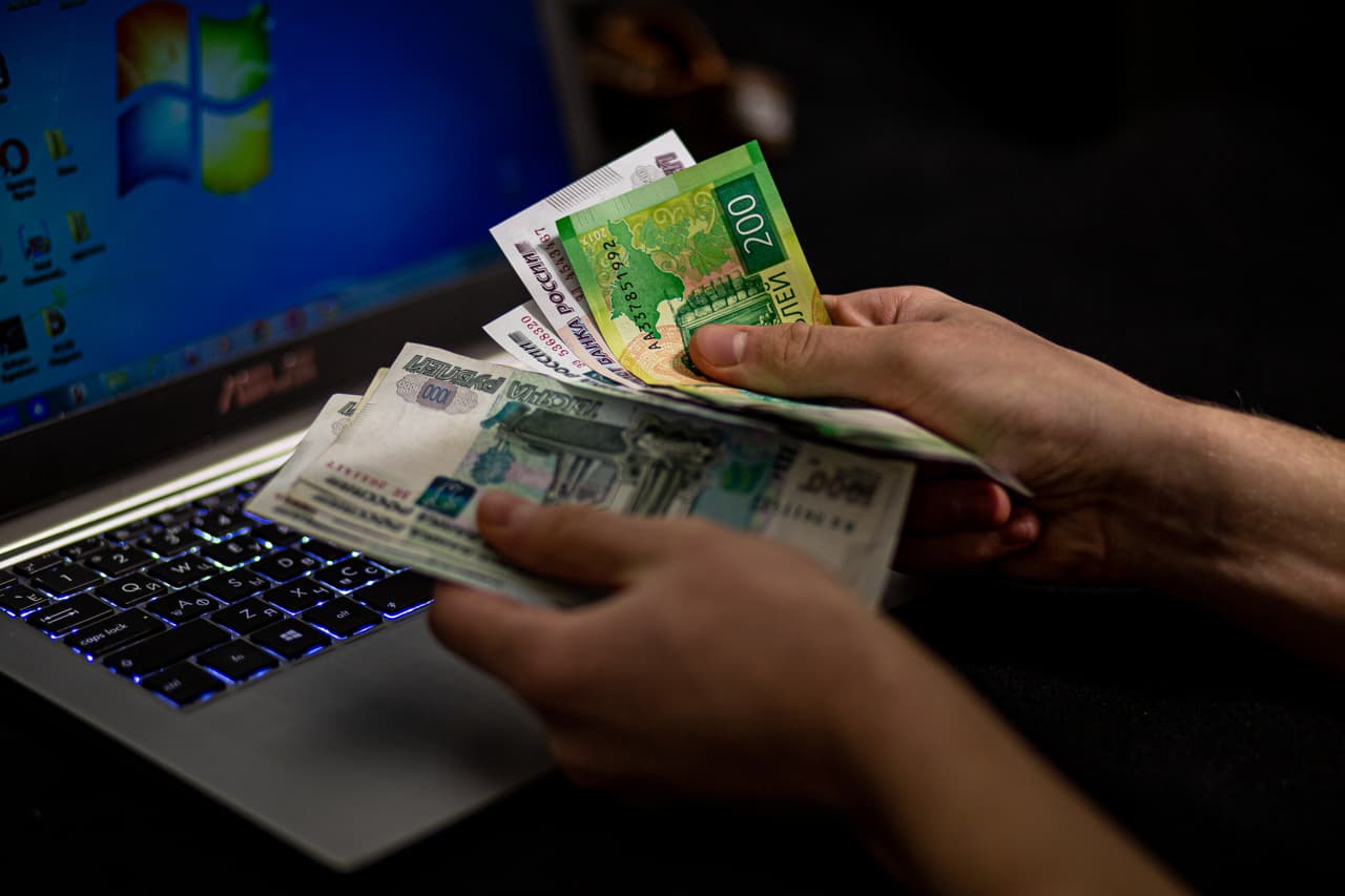 Мошенники украли у суворовской пенсионерки больше миллиона рублей