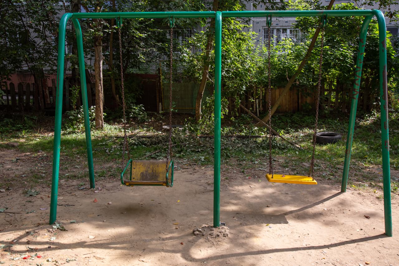 В детских садах Белева найдены нарушения на игровых площадках