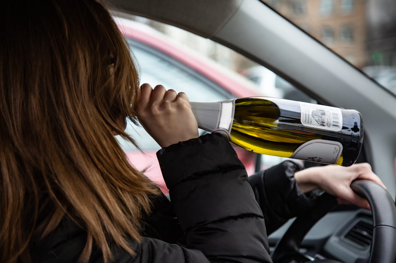 В Дубне пьяная женщина на "Рено" попыталась откупиться от ДПС