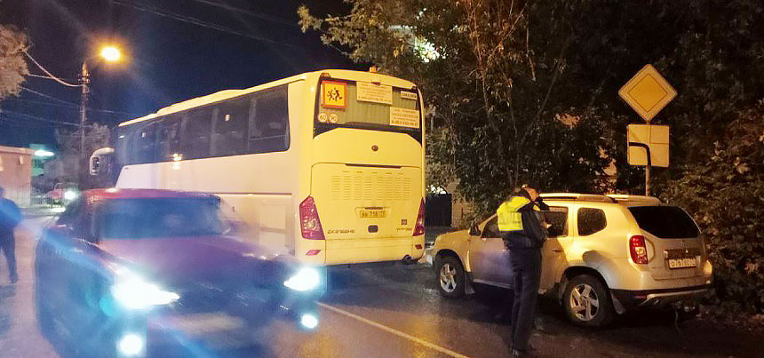 Два тульских автобуса попали в ДТП вечером 9 октября