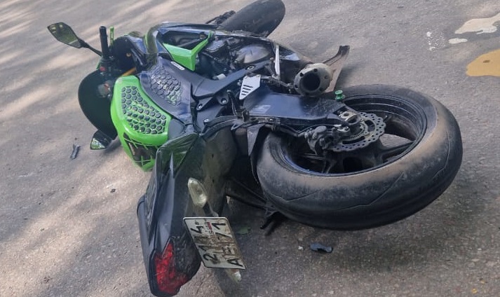 В Щекине госпитализировали пьяного водителя мотоцикла без прав после ДТП