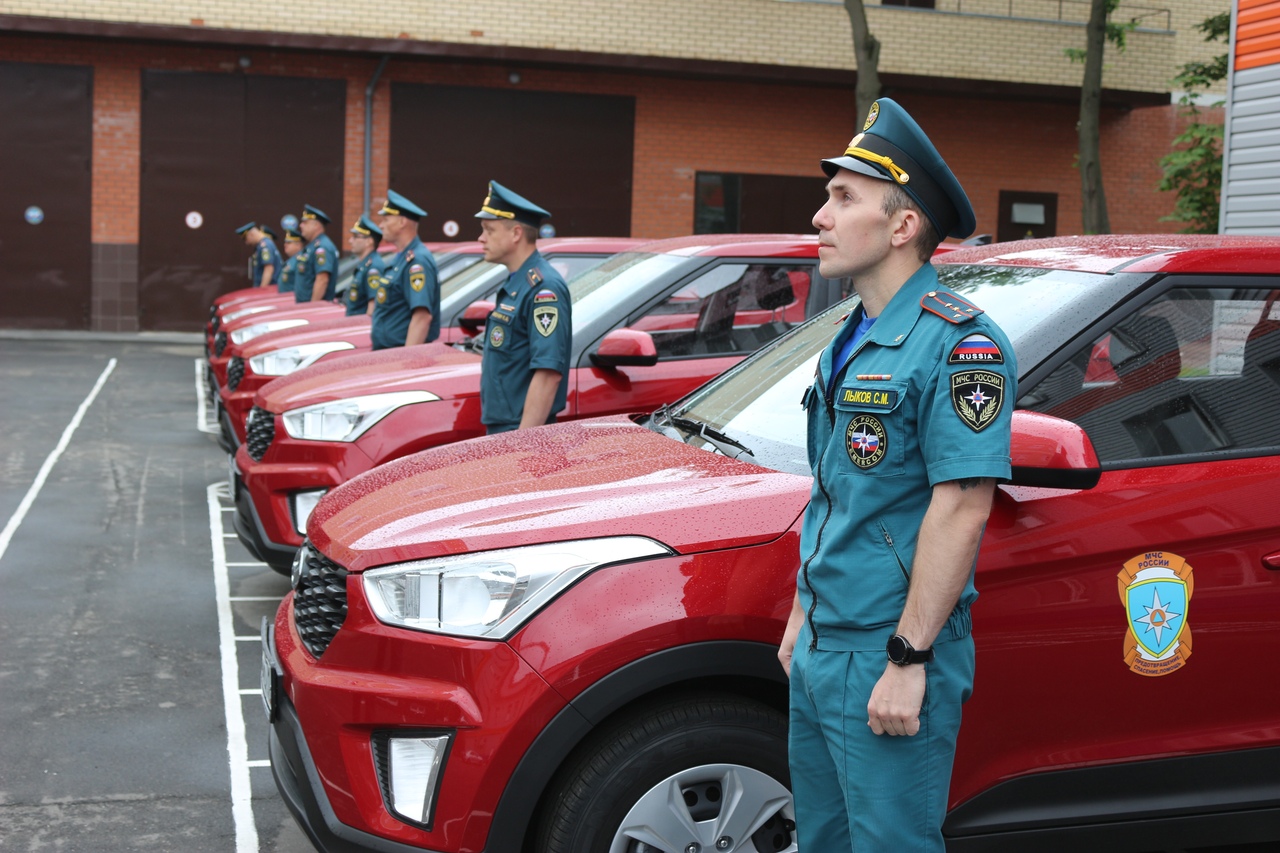 Сотрудникам пожарного надзора в Тульской области подарили шесть автомобилей