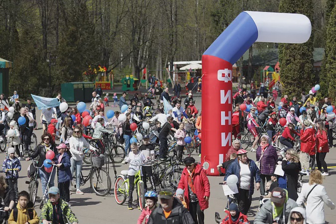 Более 300 туляков приняли участие в велопробеге в Центральном парке