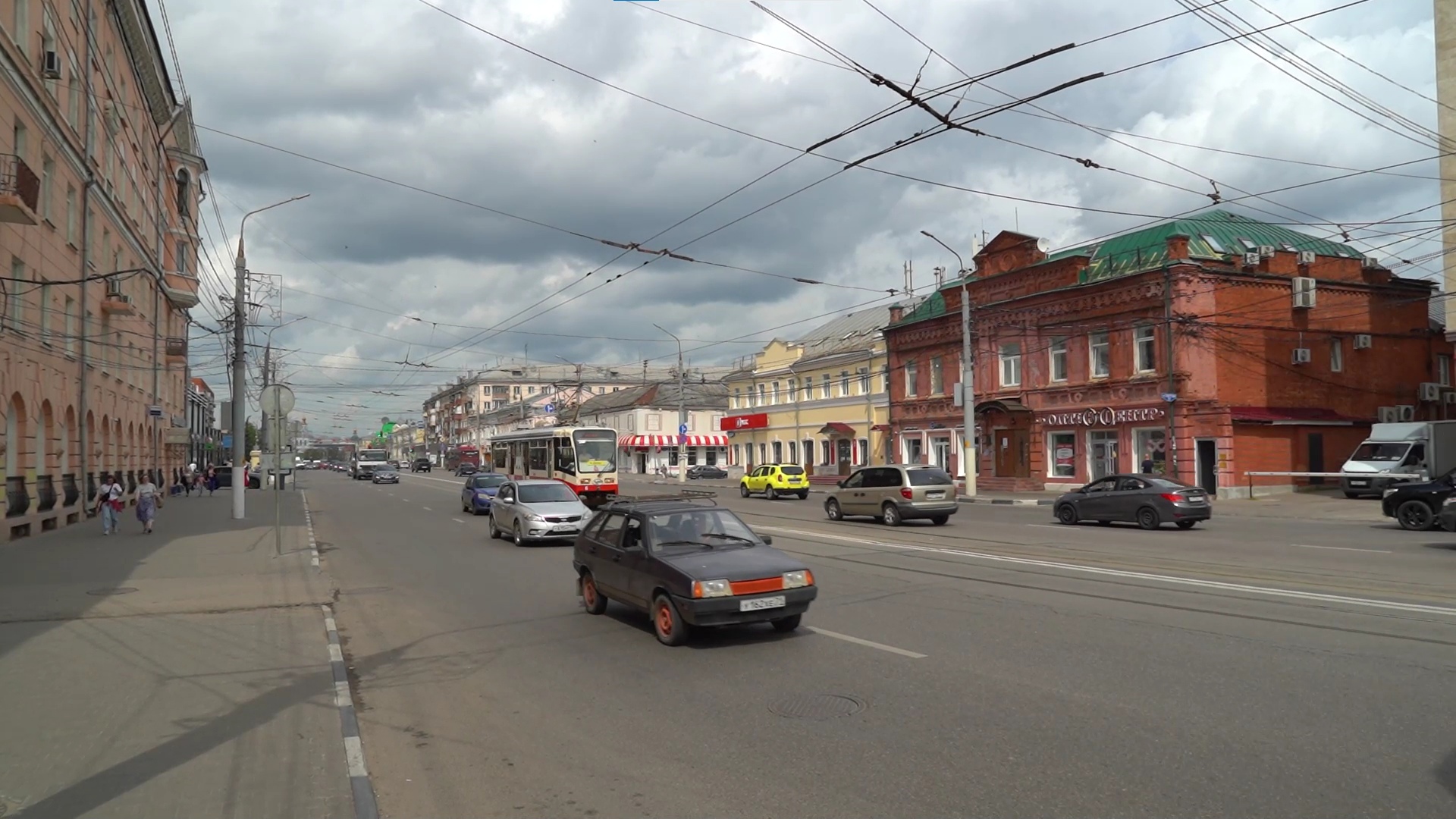 В Туле назвали самые опасные дороги для пешеходов - Новости Тулы и области  - 1tulatv