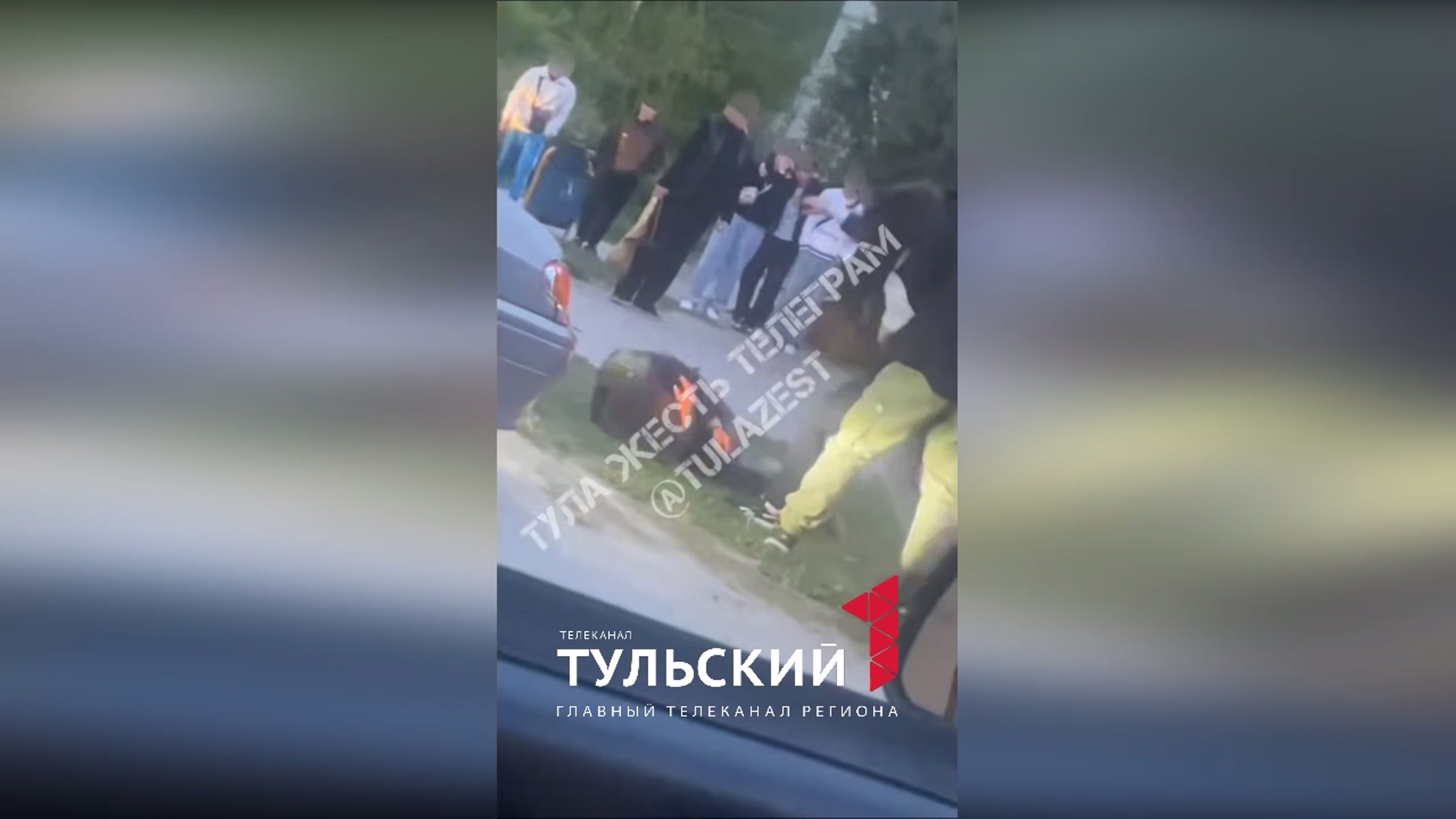 Стали известны подробности избиения женщины в Суворове: агрессивную девушку задержали (18+)