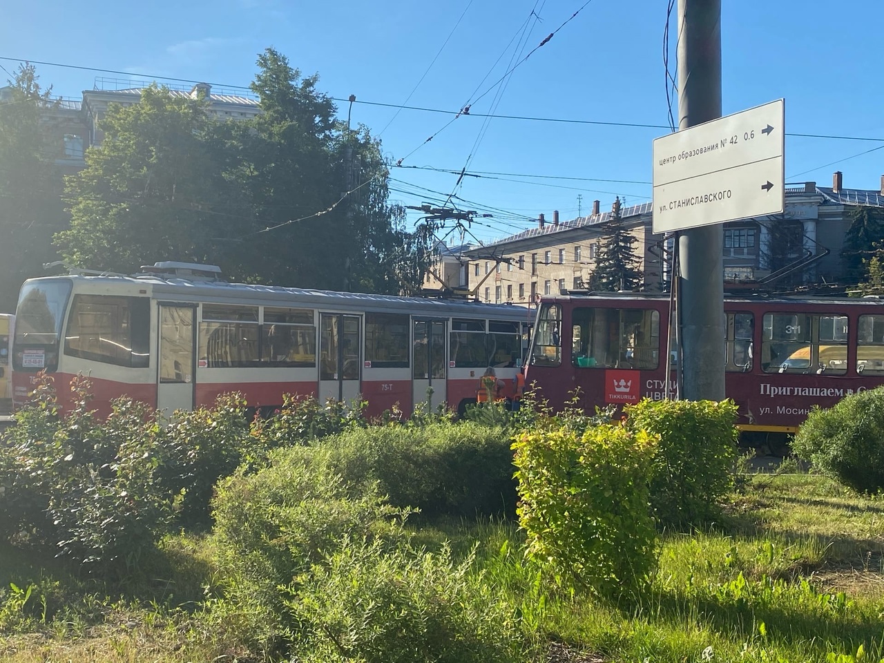 В Туле на перекрестке проспекта Ленина и улицы Станиславского застряли трамваи