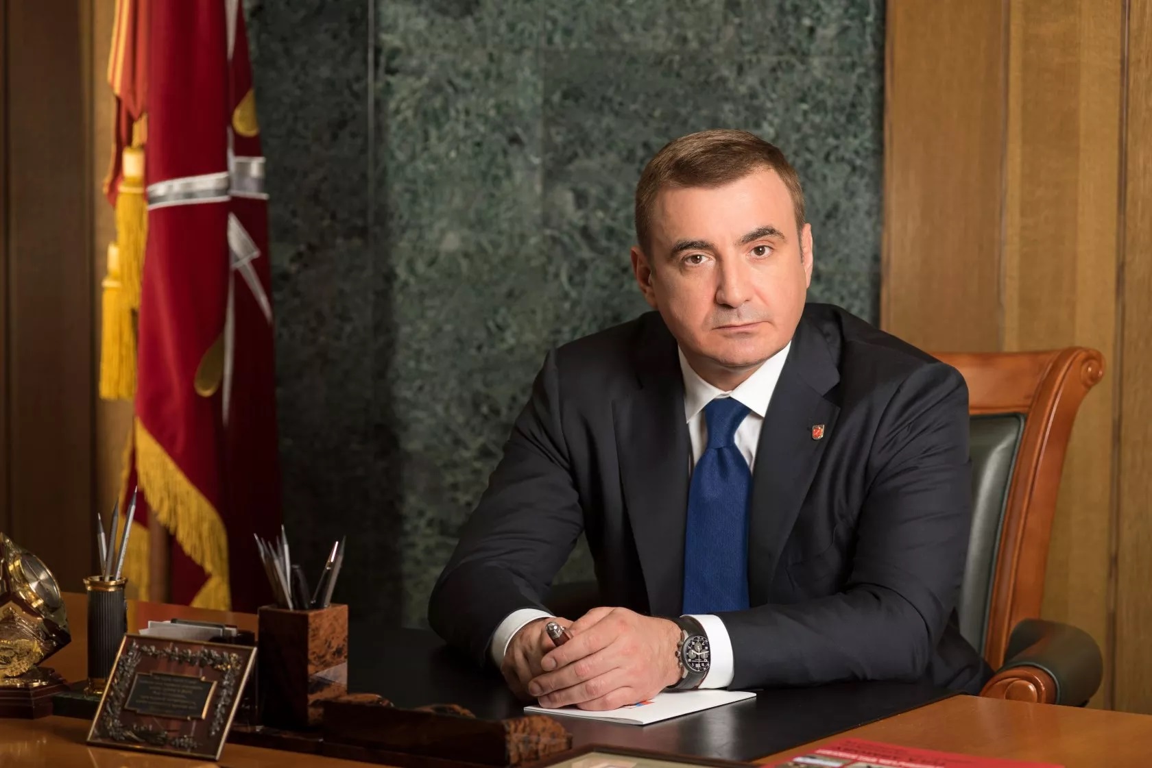 Губернатор Алексей Дюмин поздравил ветеринаров с профессиональным праздником