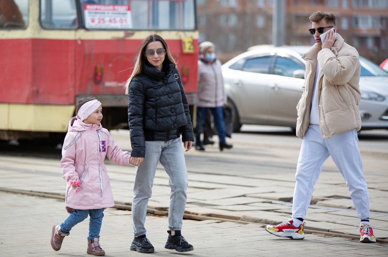В России предлагают сократить рабочую неделю для женщин с детьми