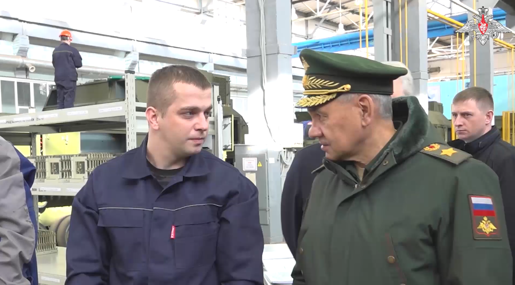 Министр обороны РФ оценил новую систему защиты радиолокационных комплексов в Туле