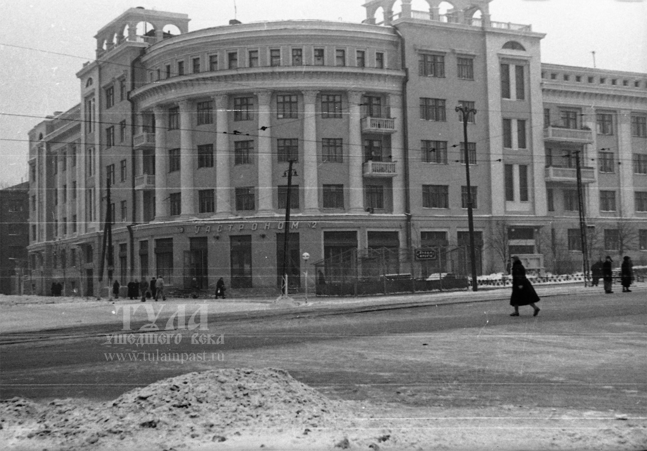 В Туле увековечат память председателя первого в ЦФО Дома образцового  содержания Вадима Хмельникова - Новости Тулы и области - 1tulatv