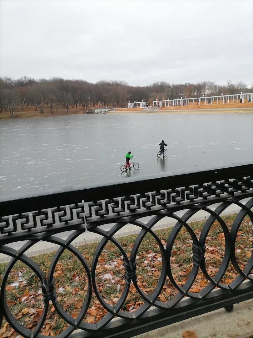 В Богородицке родителей юных велосипедистов, вышедших на лед, привлекли к ответственности