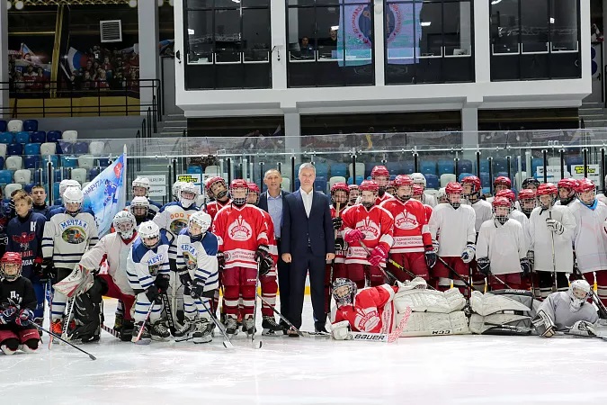 
                                            В Ледовом дворце открылся Кубок Федерации хоккея Тульской области
                                    