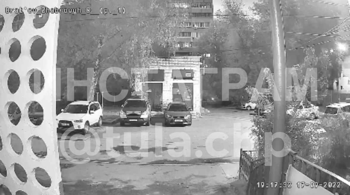 Камера видеонаблюдения записала момент громкого хлопка в Туле