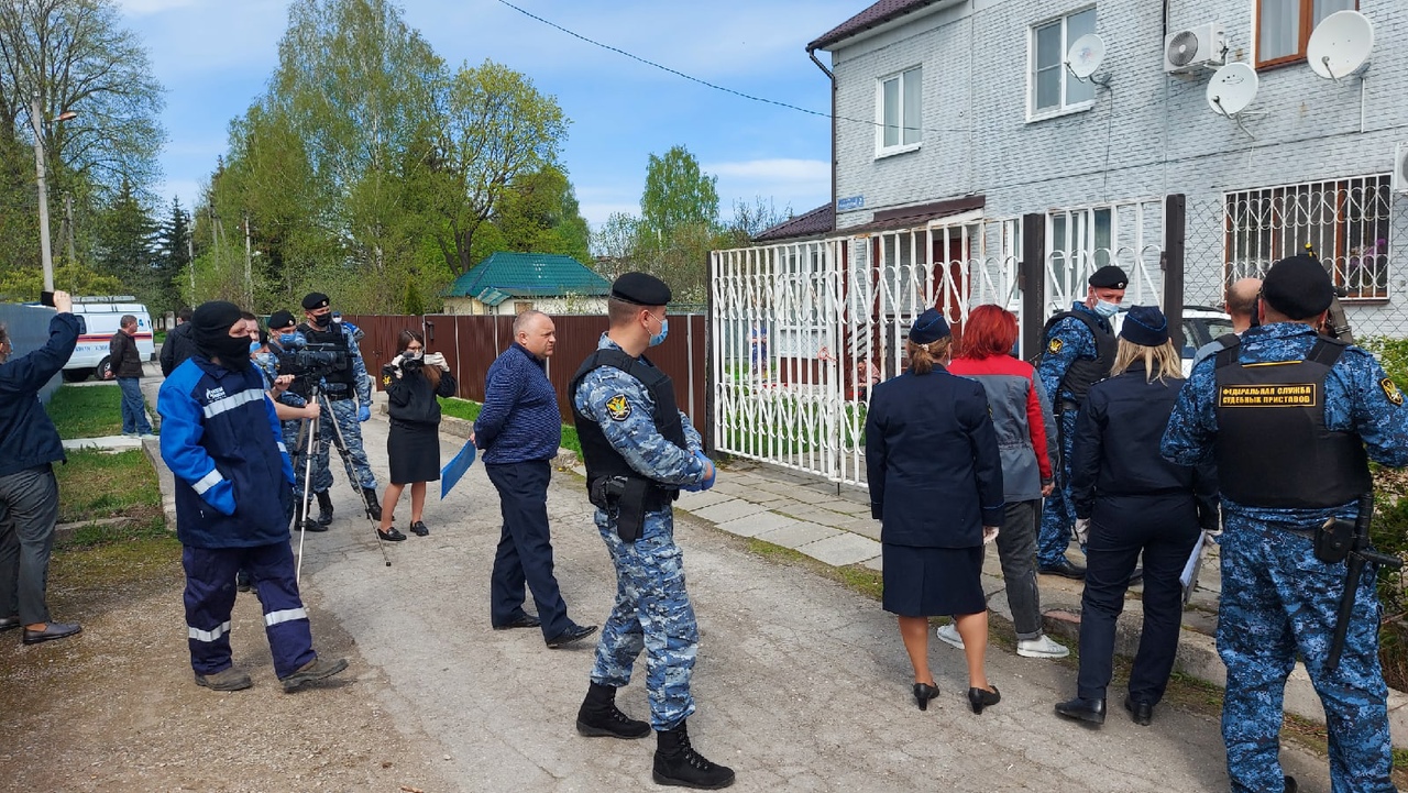 Под тулой. Село Александровское судебный пристав Бондаренко в.и.