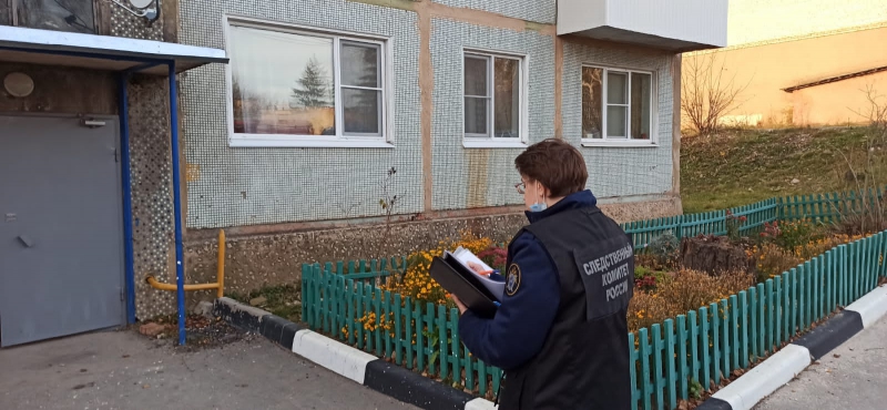 
                                            В Щекинском районе в квартире обнаружили окровавленное тело женщины
                                    