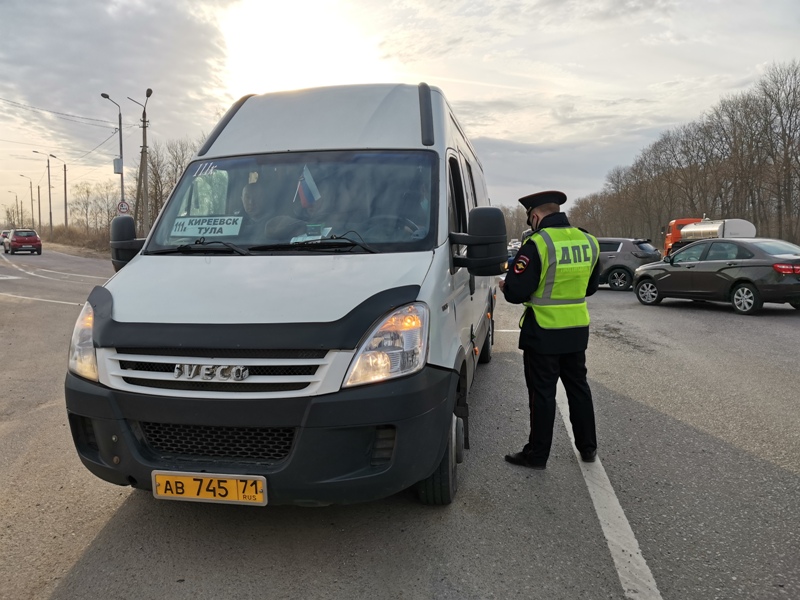 Инспекторы в Туле задержали автобус с неисправными тормозами