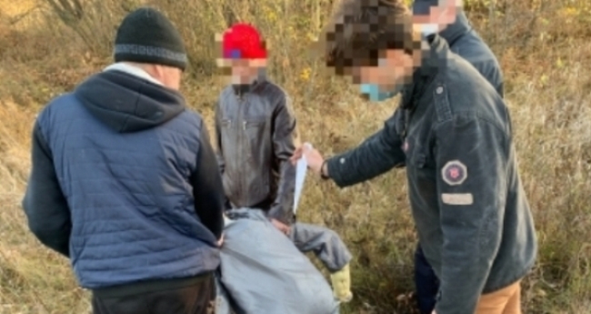 В Тульской области 17-летний парень хотел убить свою знакомую отверткой
