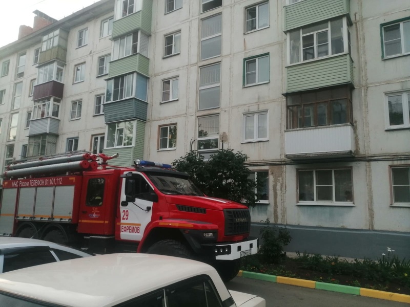 На пожаре в Ефремове пострадал 31-летний мужчина