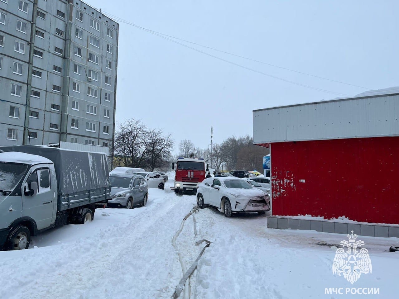 В Новомосковске спасатели потушили пожар в ателье - Новости Тулы и области  - 1tulatv