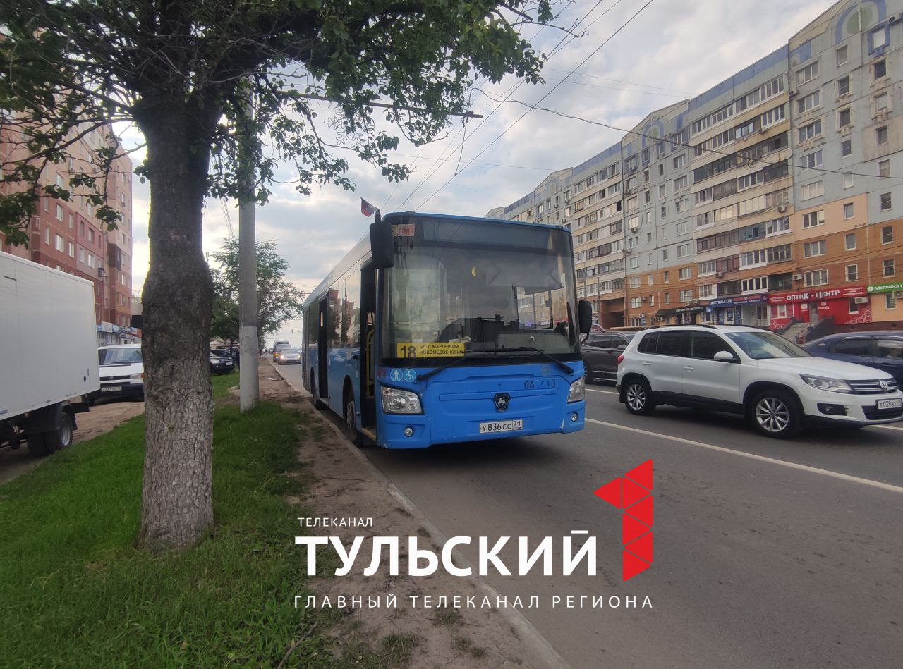 В Туле на ходу загорелся автобус №18 | 30.05.2023 | Тула - БезФормата