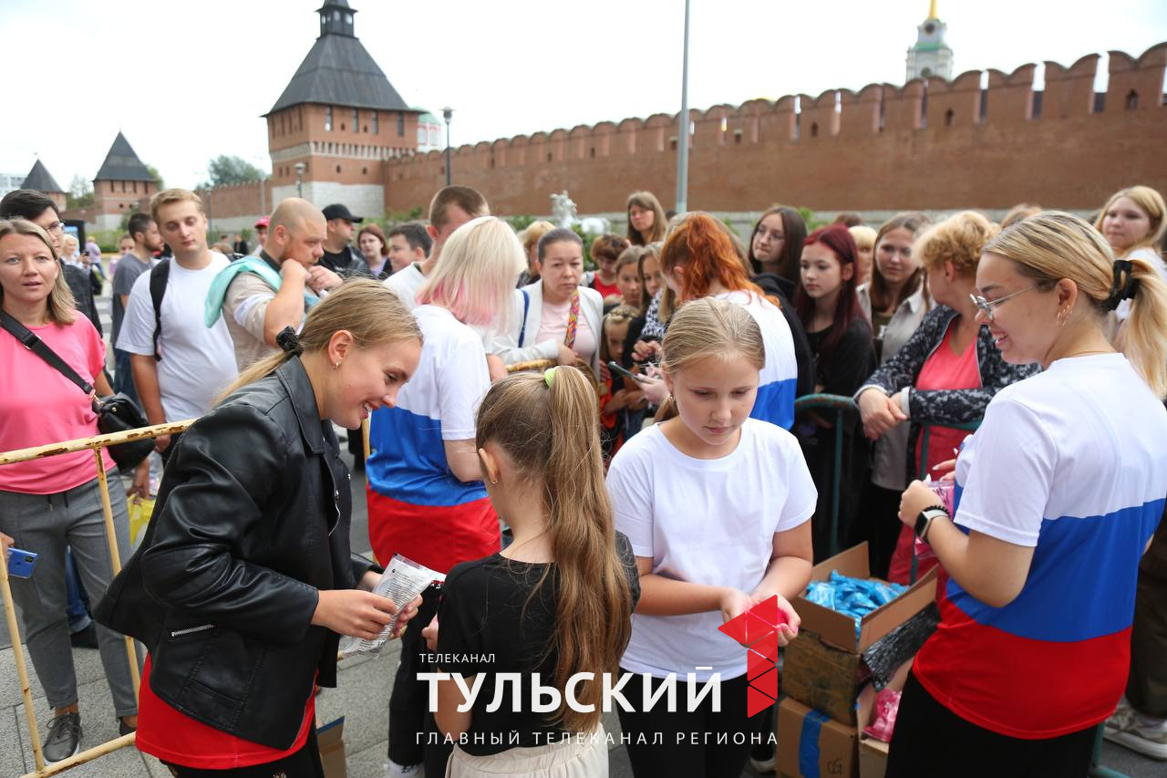 В туле прошел. Ансамбль тараторка Бутурлиновка. Битва за Тулу набережная.