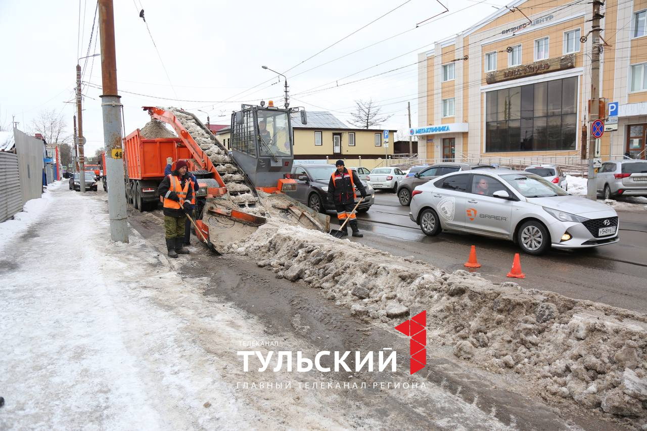 В администрации Тулы рассказали, куда эвакуируют припаркованные машины для  расчистки снега - Новости Тулы и области - 1tulatv