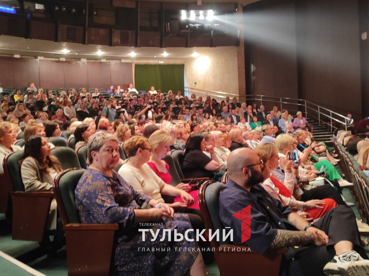 В Туле вручили награды отличившимся медикам | 13.06.2024 | Тула - БезФормата