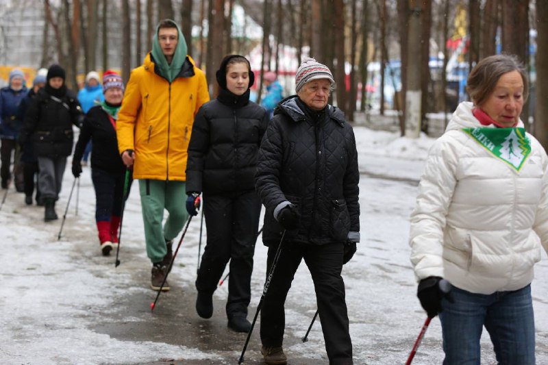 Как одеться на похороны женщине и мужчине - обычаи и правила