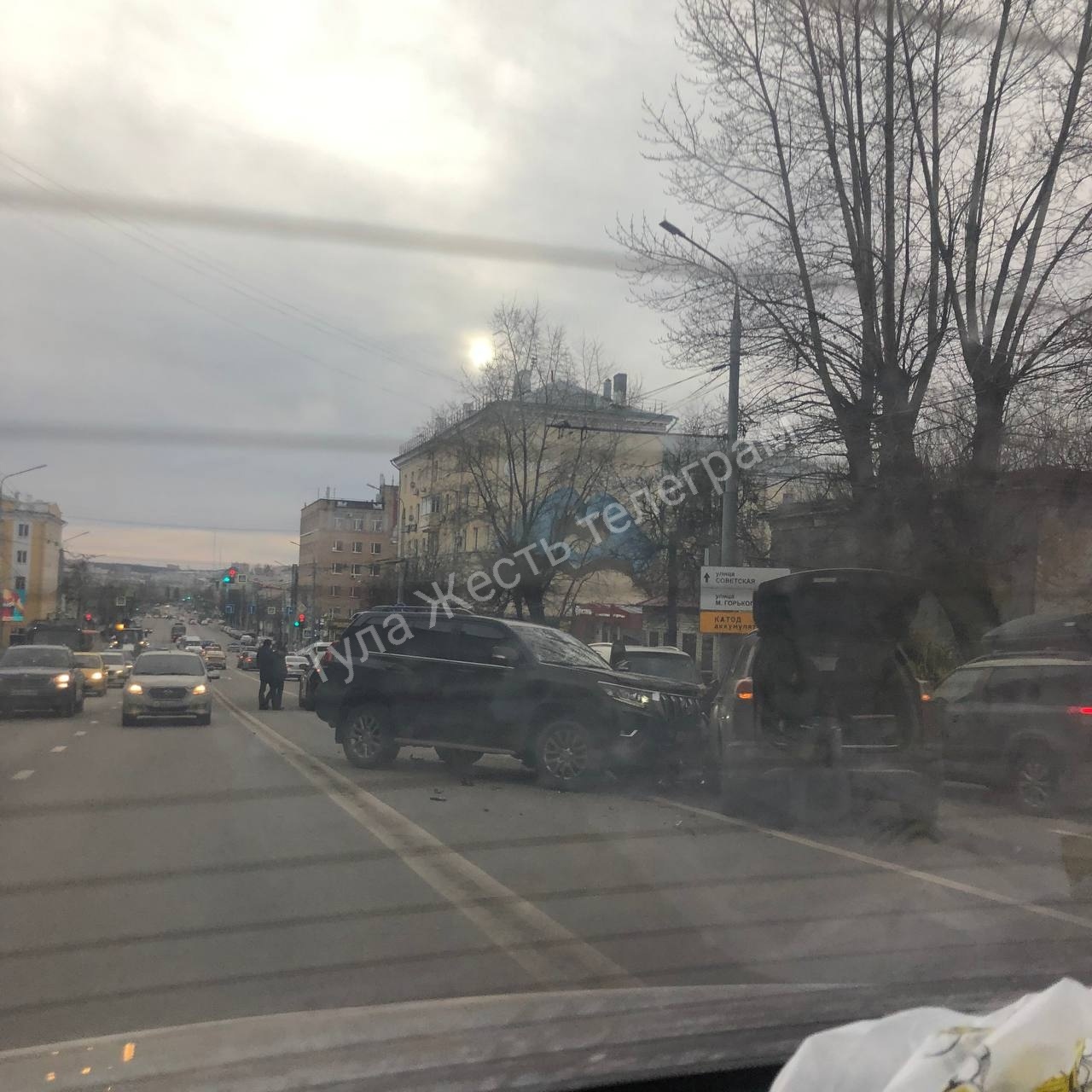 На улице Октябрьской в Туле столкнулись 4 автомобиля - Новости Тулы и  области - 1tulatv