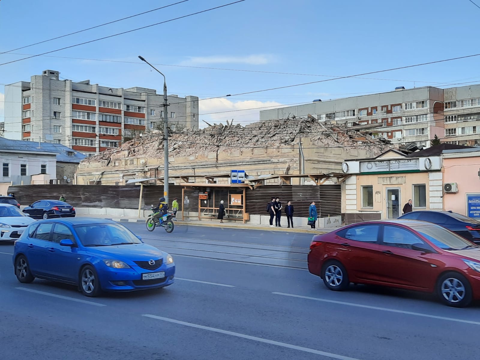 На улице Октябрьской в Туле сносят дом купцов Шемариных | 23.04.2023 | Тула  - БезФормата