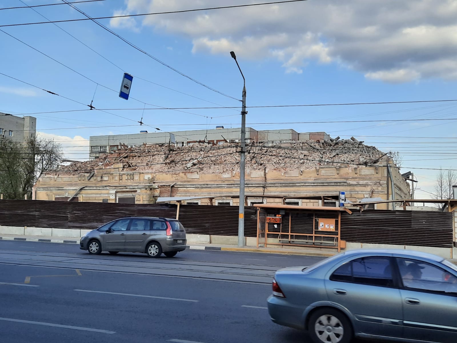 На улице Октябрьской в Туле сносят дом купцов Шемариных | 23.04.2023 | Тула  - БезФормата