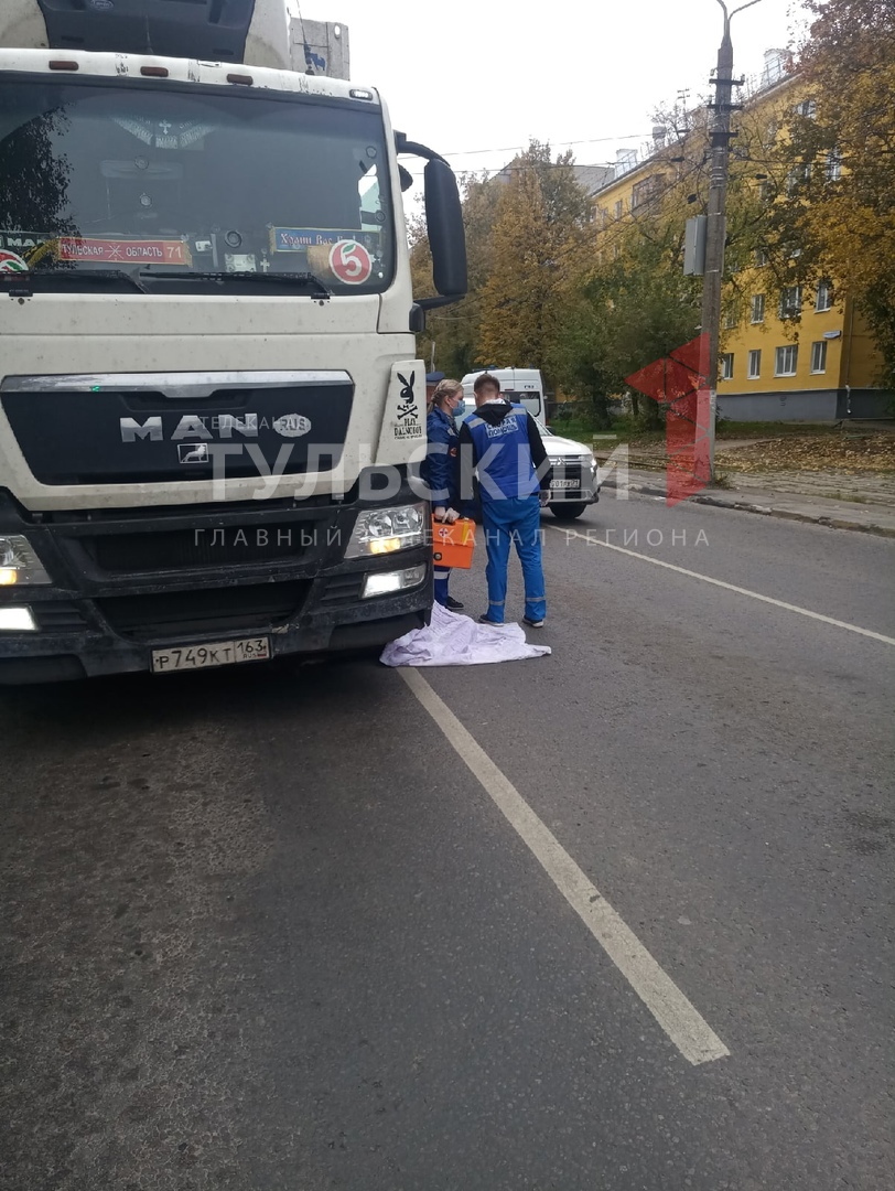 В центре Тулы мужчина погиб под колесами грузовика - Новости Тулы и области  - 1tulatv