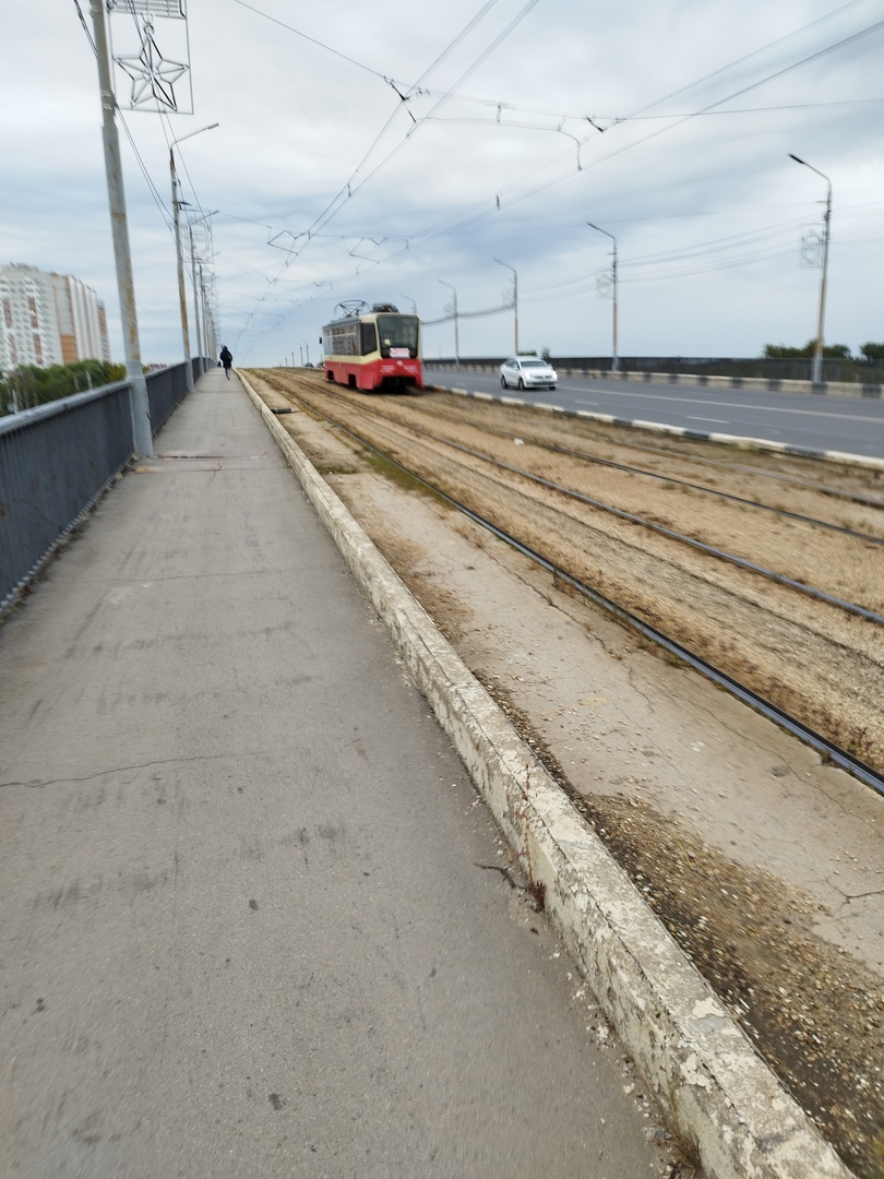 В Туле на Павшинском мосту у трамвая отлетело колесо | 12.09.2022 | Тула -  БезФормата