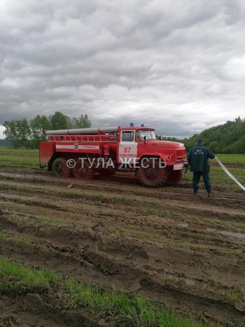 В колеях под Алексином застряла вторая скорая и третий 