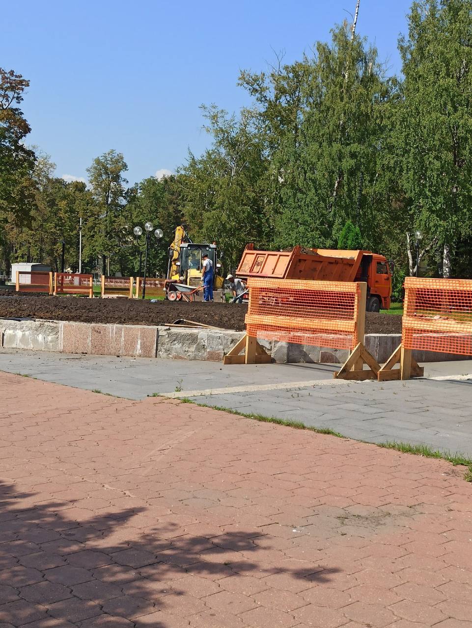 Сквер тульского рабочего полка на улице пузакова