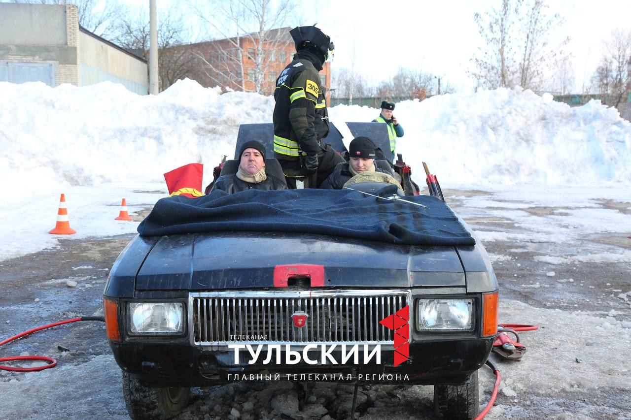 Спасатели назвали предметы в машине, которые могут спасти жизнь |  06.03.2024 | Тула - БезФормата