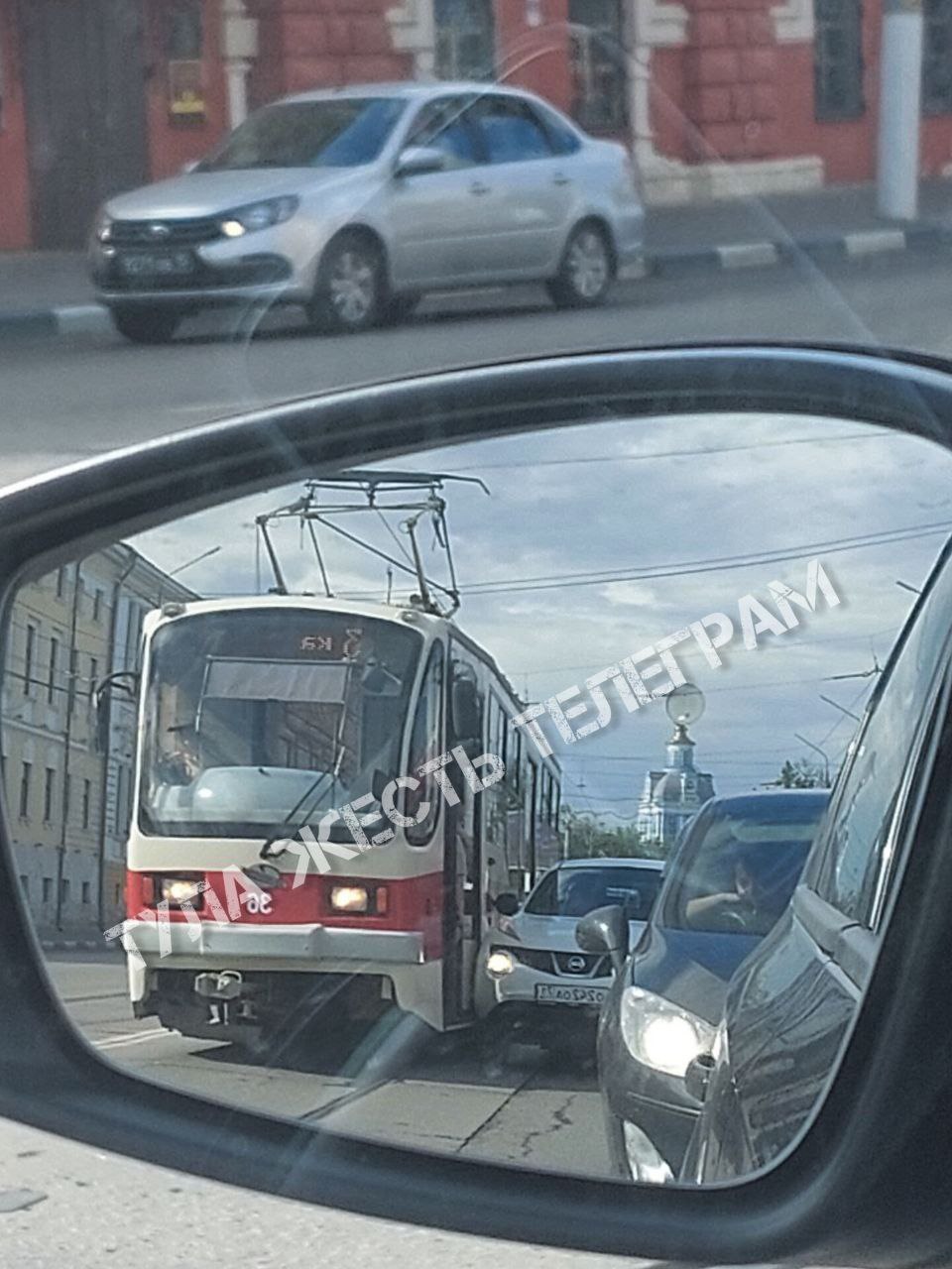 В Туле на улице Мосина произошло ДТП с трамваем | 03.06.2024 | Тула -  БезФормата