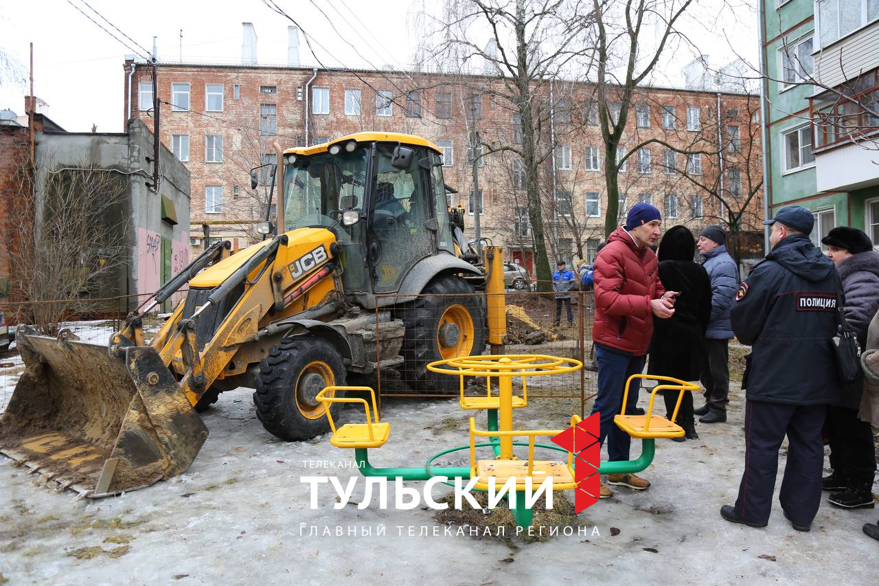 Траншеи для газовых труб к клубному дому 