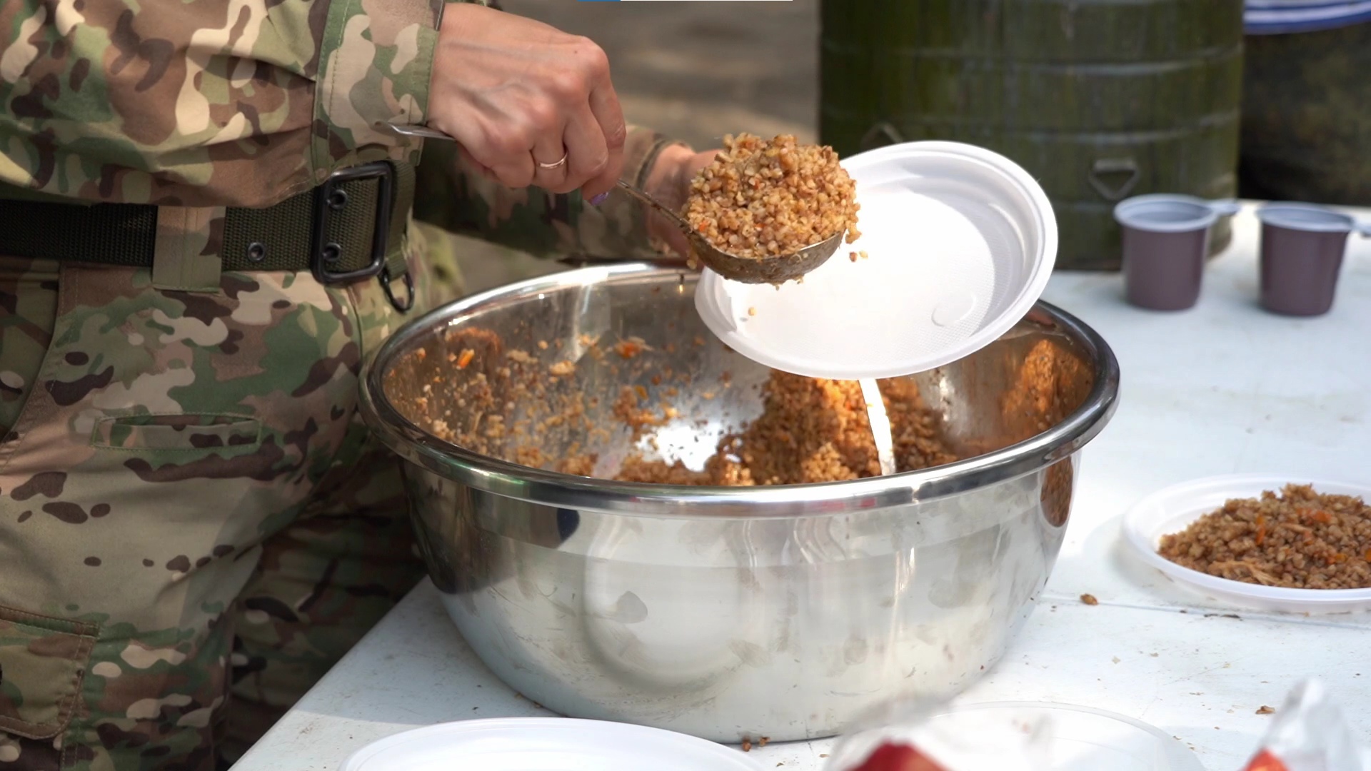 Бои на шашках и полевая кухня: в центре Тулы на один день появился казачий  хутор - Новости Тулы и области - 1tulatv