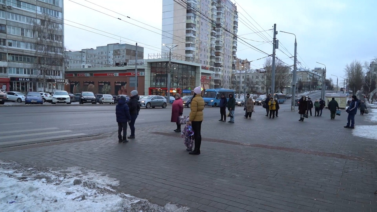 В Туле водители маршруток высаживают людей на проезжей части - Новости Тулы  и области - 1tulatv