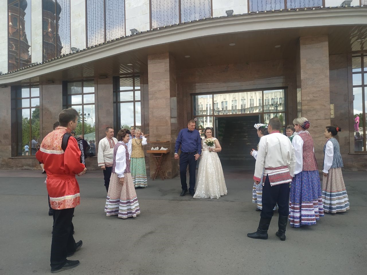 В Тульской области ввели новую меру поддержки для молодоженов - Новости Тулы  и области - 1tulatv