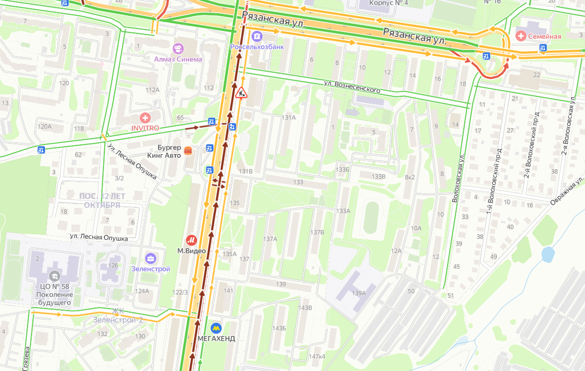 На проспекте Ленина в Туле образовалась автомобильная пробка | 12.10.2023 |  Тула - БезФормата