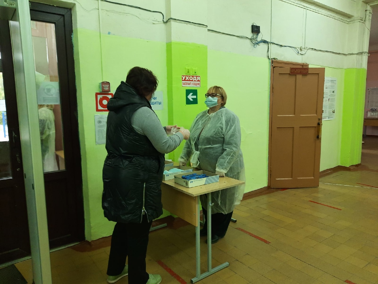 Во сколько открывается избирательный участок в москве. Открытие избирательных участков. Картинка фото открытие избирательного участка.