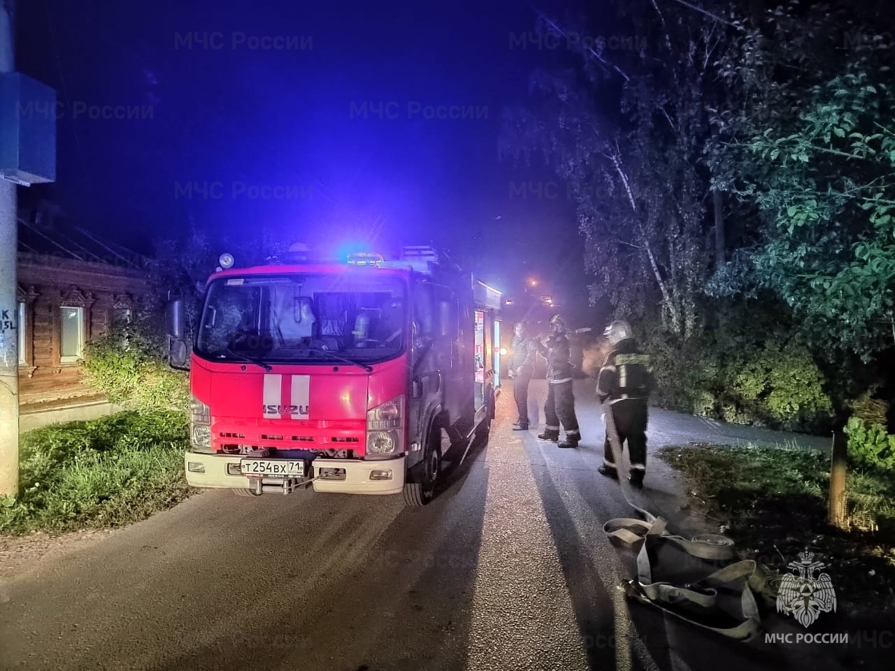 В ночном пожаре на улице Ствольной в Туле погиб мужчина - Новости Тулы и  области - 1tulatv