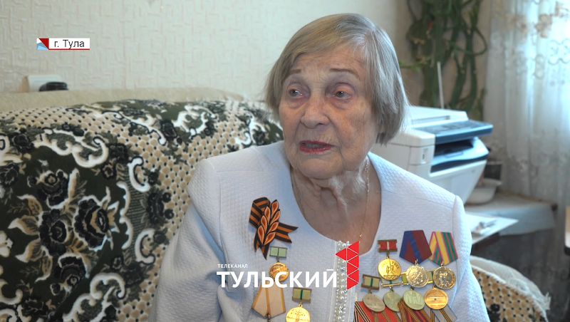 Тулячке вручили знак к 80-летию снятия блокады Ленинграда: она рассказала свою историю