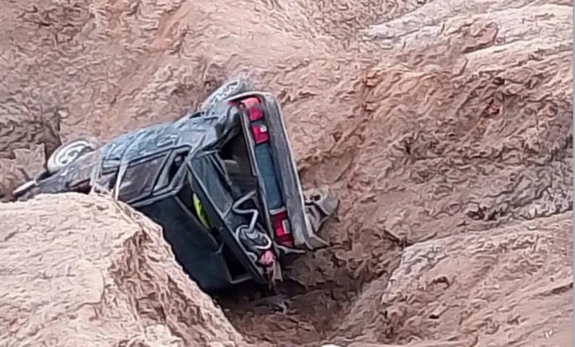 Водитель упавшей с горы в Кондуках машины заплатит штраф
