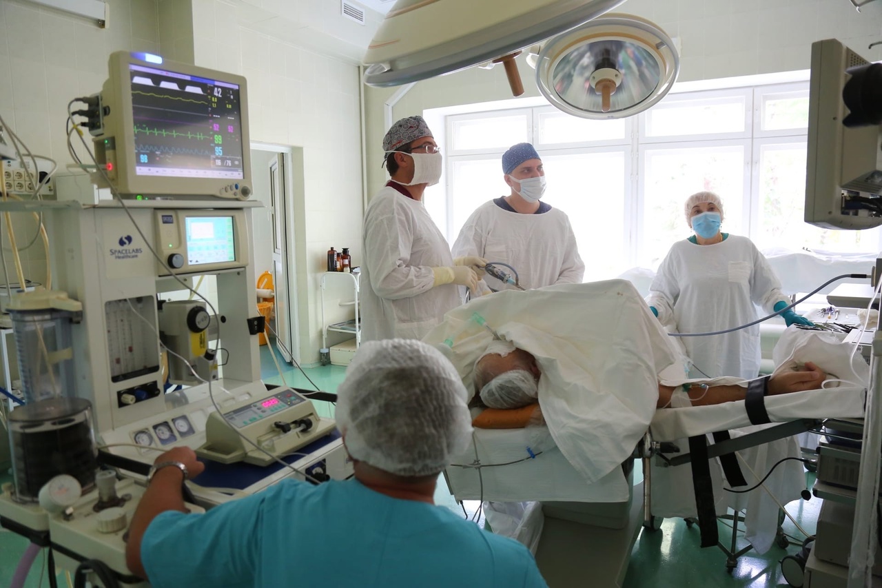 В Туле впервые провели лапороскопическую операцию пациенту с болезнью Крона