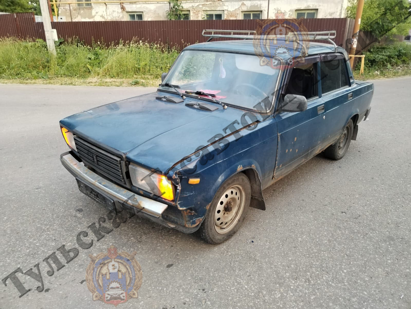 В Кимовском районе Тульской области водитель легковушки сбила парня на мопеде