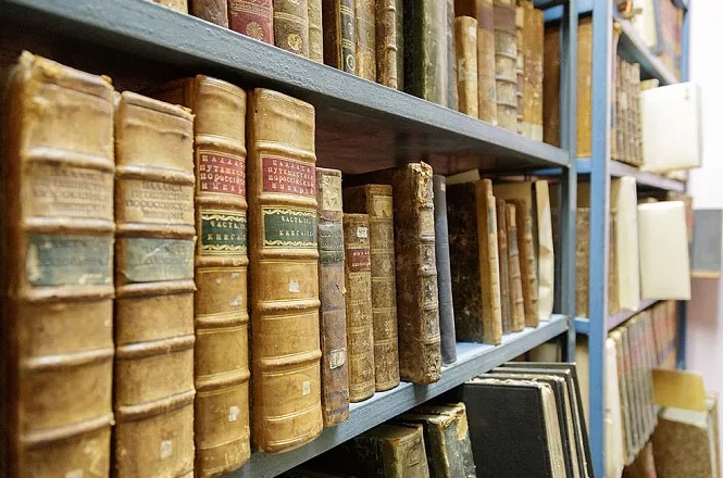 В Тульской области оцифровывают редкие книги