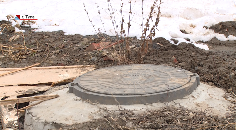 После вмешательства Прокуратуры в Кимовске прочистили канализацию и отремонтировали колодец